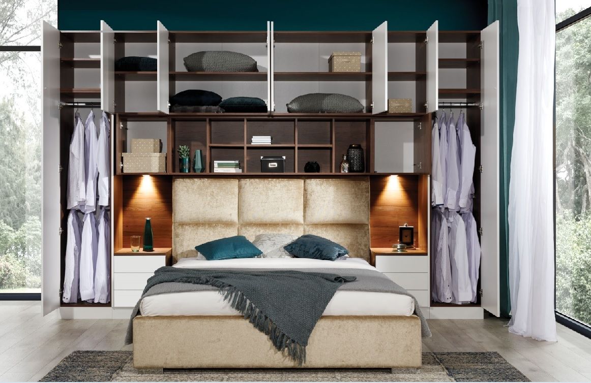 Šatní skříň VARIA SLEEP IV Bílý lesk