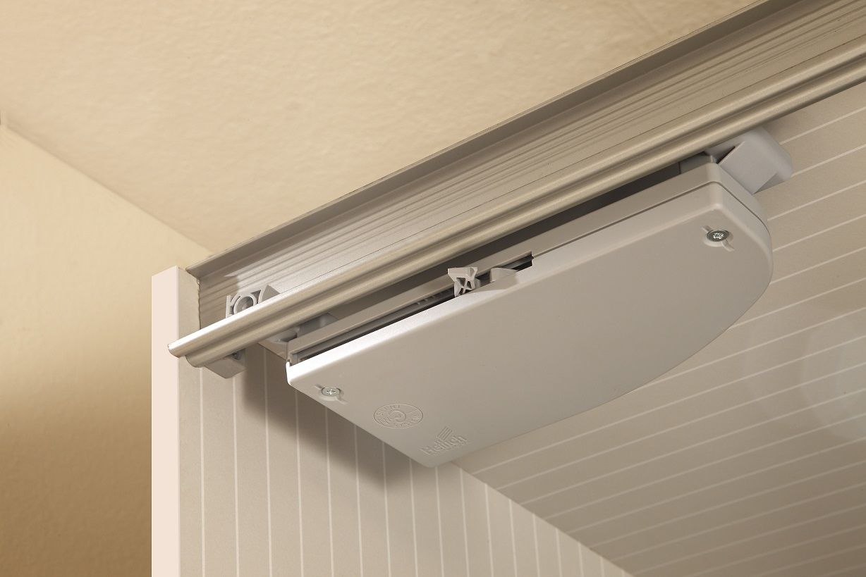 Šatní skříň BETA Dub San Remo